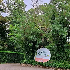 Ferienhaus Les Jardins Du Castel Annick Et Jean Paul, Saint-Georges-d'Esperanche